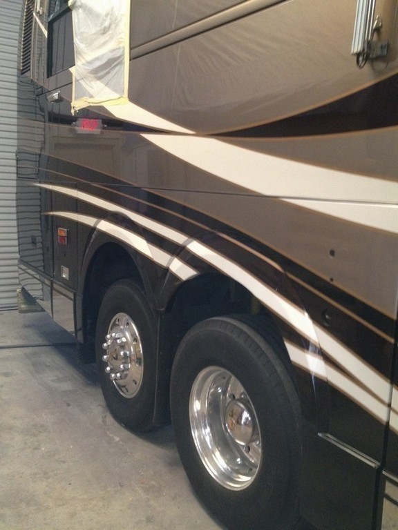 Prevost 1a H3-45 2012 Front Upgrades, photo 26