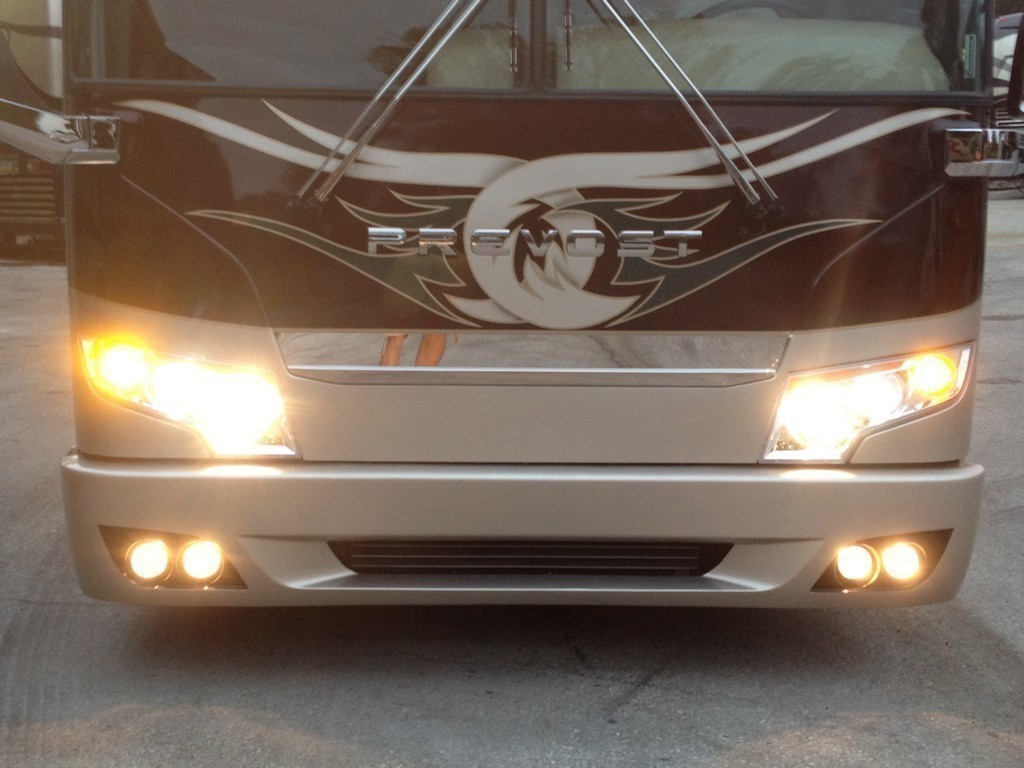Prevost H3-45 Excalibur Coach 2012 Facelift upgrade with headlights on