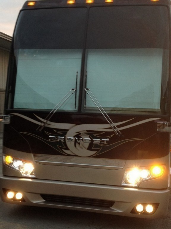 Prevost H3-45 Excalibur Coach 2012 Facelift upgrade with headlights on