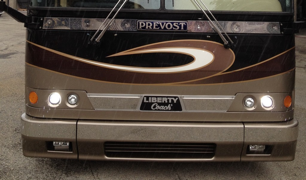 Prevost H3-45 Headlight upgrade by Excalibur Coach