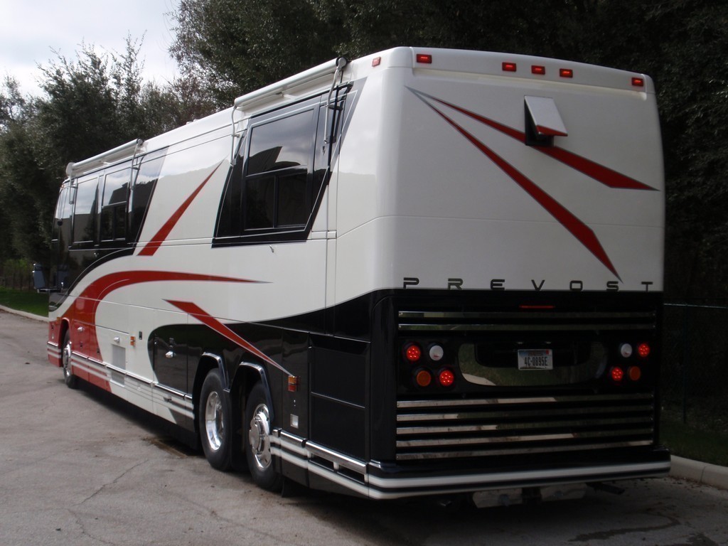 2002 Prevost H3-45 After Rear update by Excalibur Coach