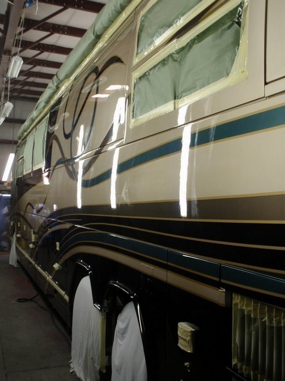 Prevost H3-45 Vogue Driver side Painted by Excalibur Coach