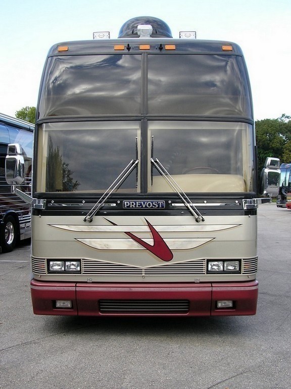 2000 Prevost H3-45 Marathon Before Excalibur Coach Front Update