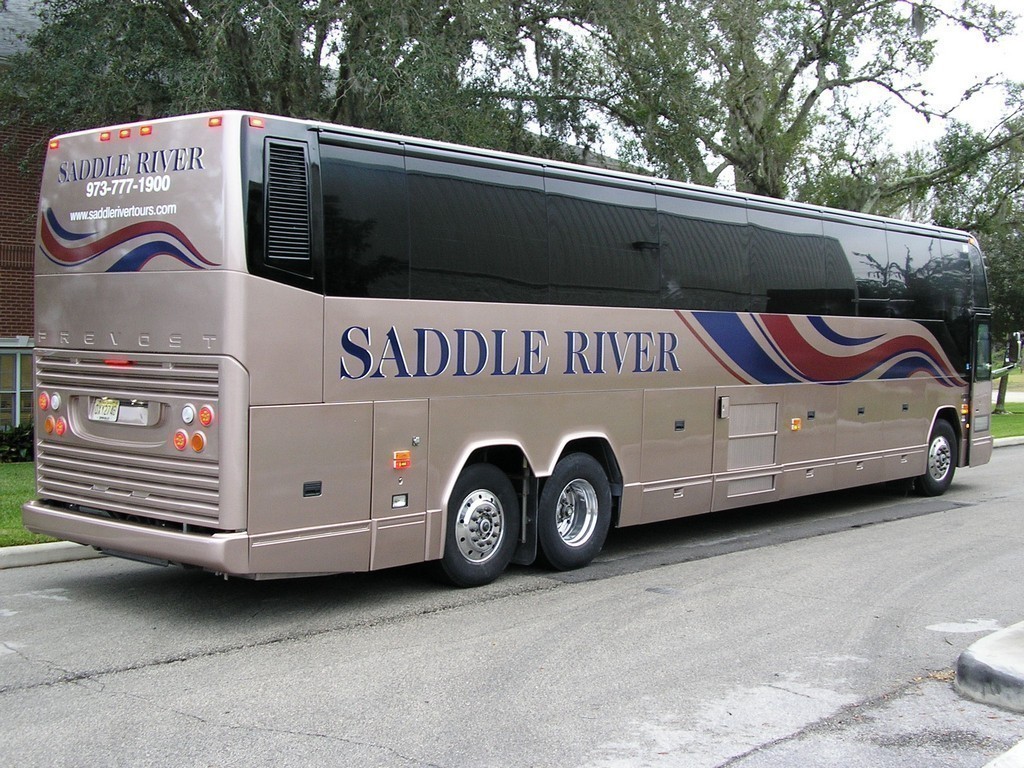 1997 Prevost H3 All new decals and paint by Excalibur Coach