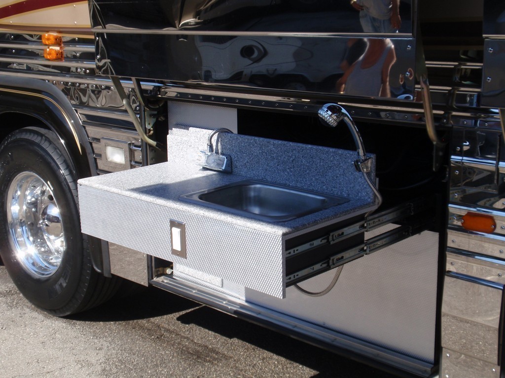 Prevost bay 4 Sink Pulled Out designed by Excalibur Coach Prevost Motorhome XL XLII H3