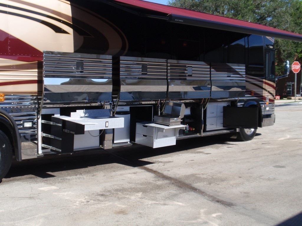 Prevost XLV Bays in Opperation Finished and Designed by Excalibur Coach Prevost Motorhome XL XLII H3