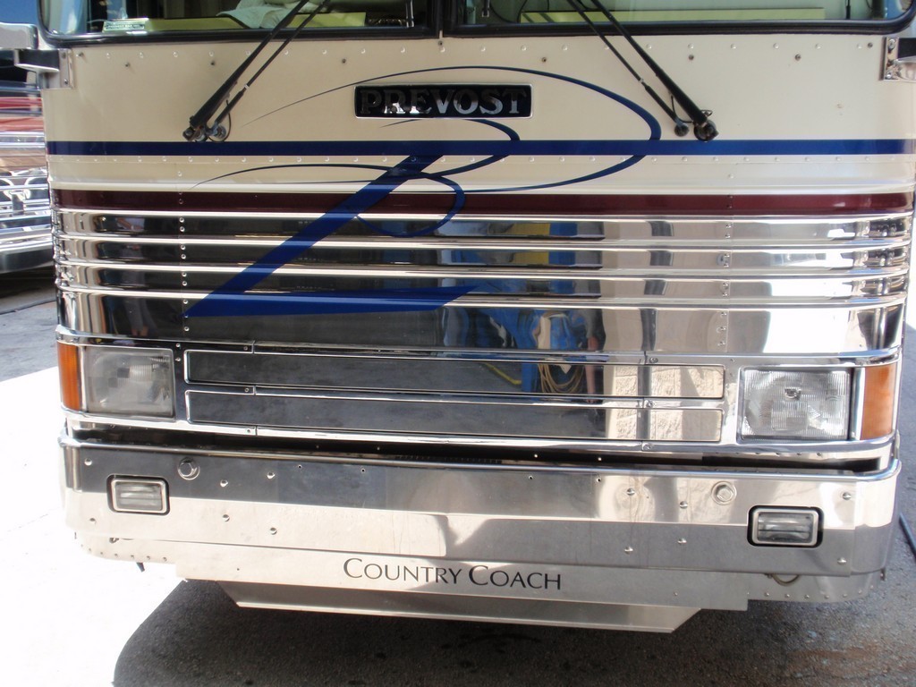 1999 Prevost Country Coach Before Excalibur Coach Headlight upgrade