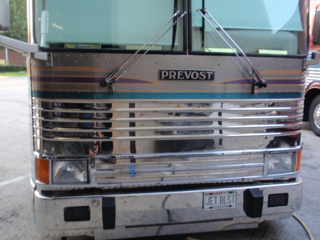 Prevost XL Before Headlight Upgrade by Excalibur Coach