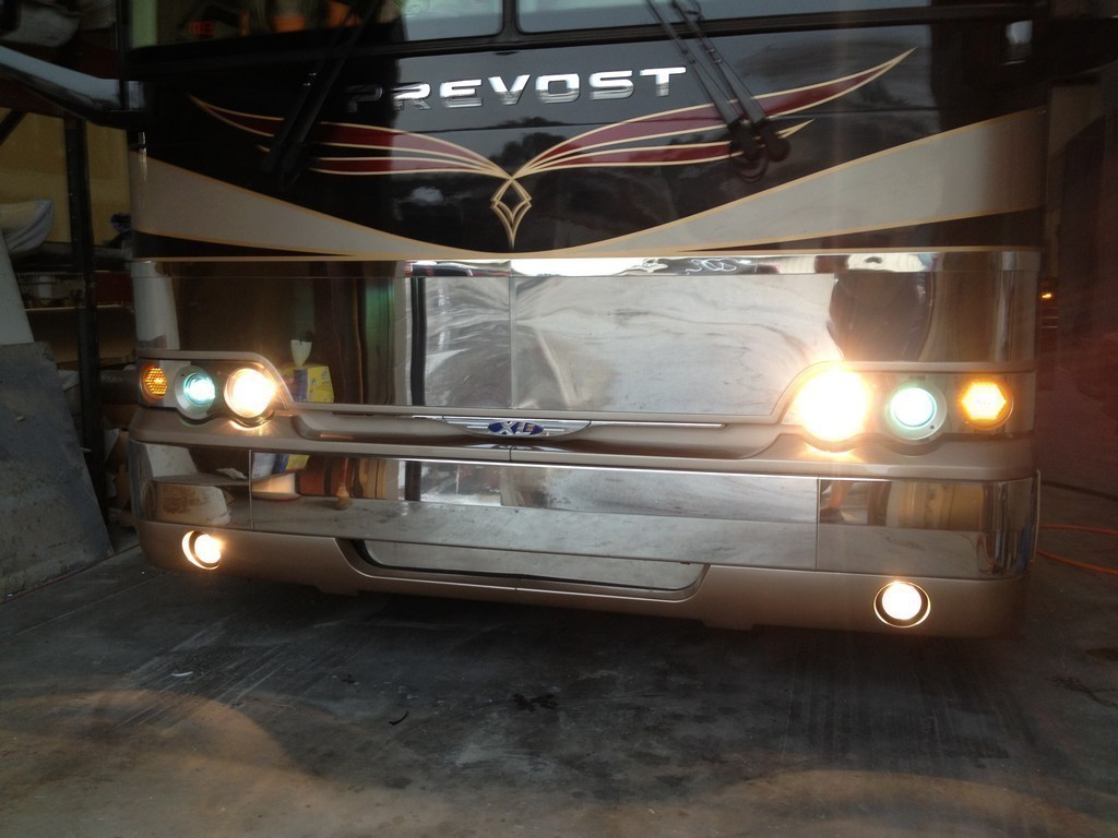 Prevost XL II Excalibur Coach front facelift complete with lights on