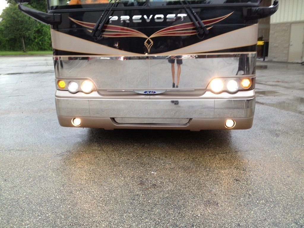 Prevost XL II Excalibur Coach facelift complete with lights on