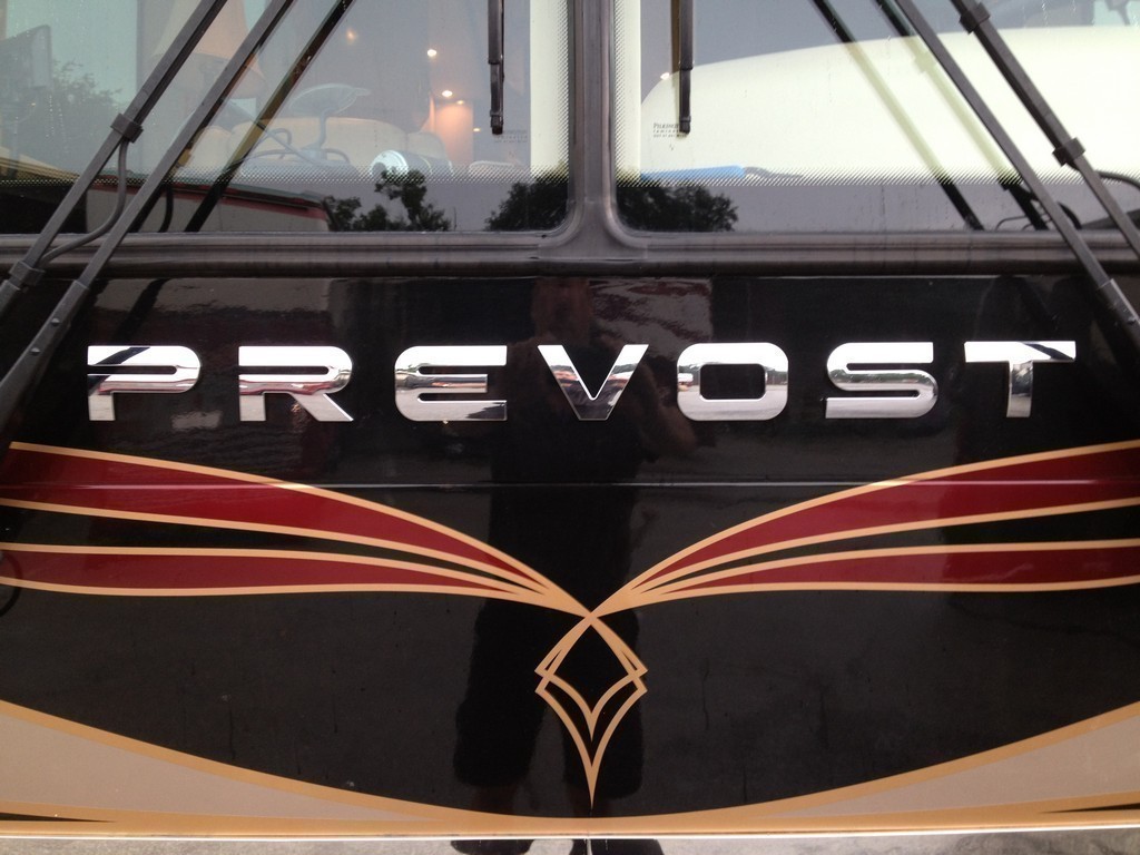 Prevost XL II Excalibur Coach Front