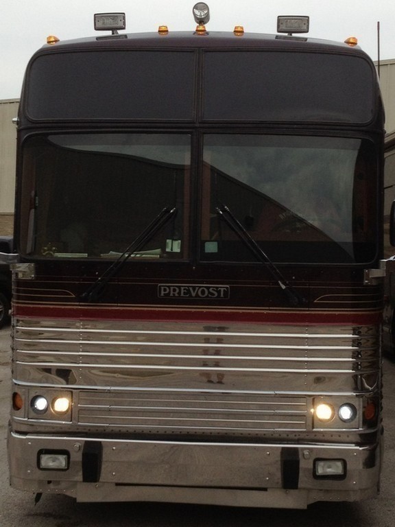 Prevost XL II with Excalibur Coach headlight upgrade