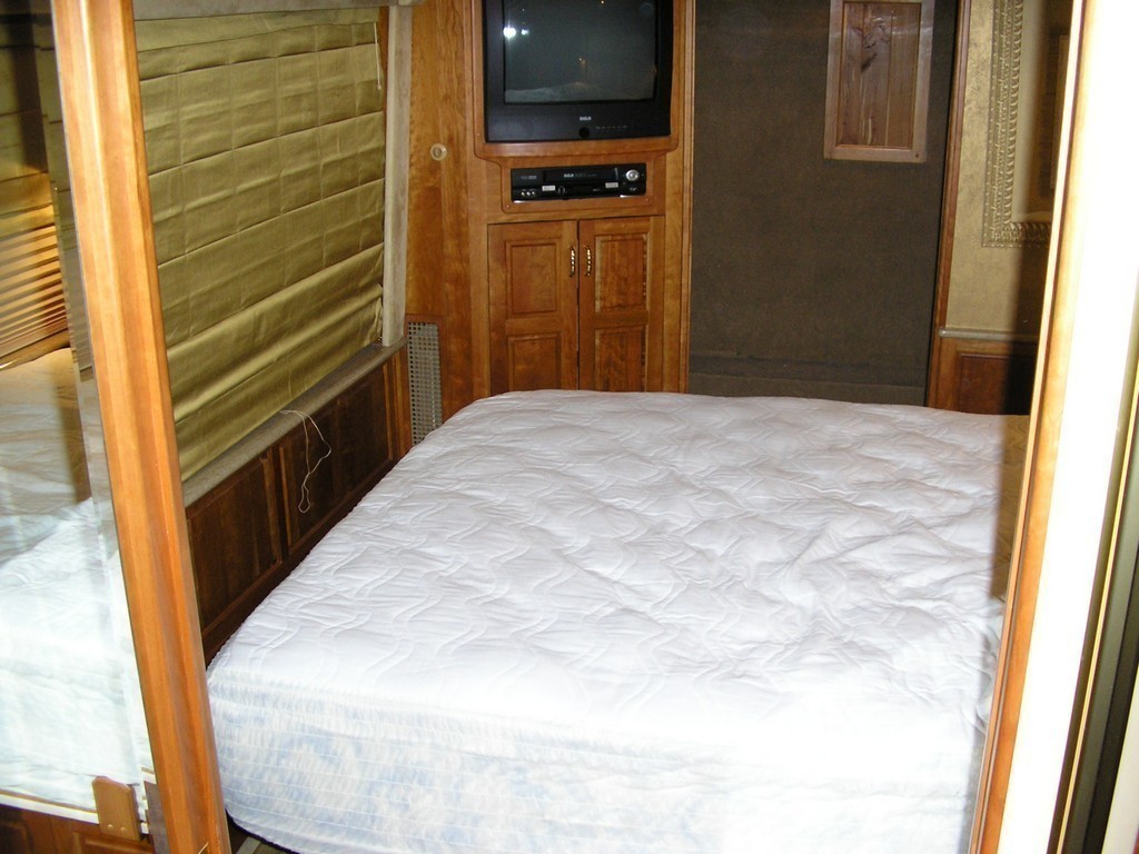H3 Bedroom Before Slideout