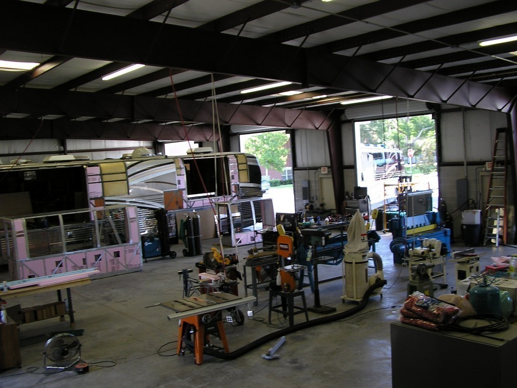 F Inside Shop2