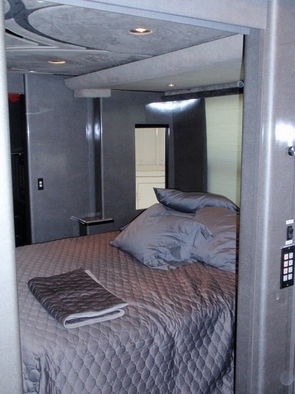 Bedroom After with King Slideout