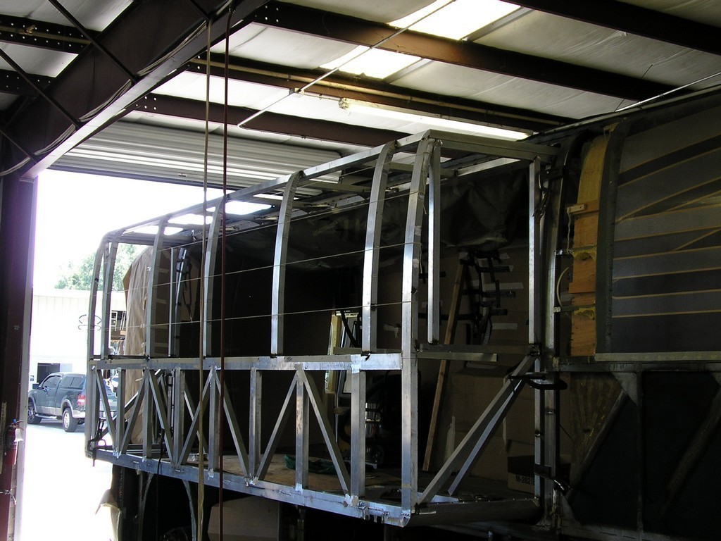 Salon Slide Structure