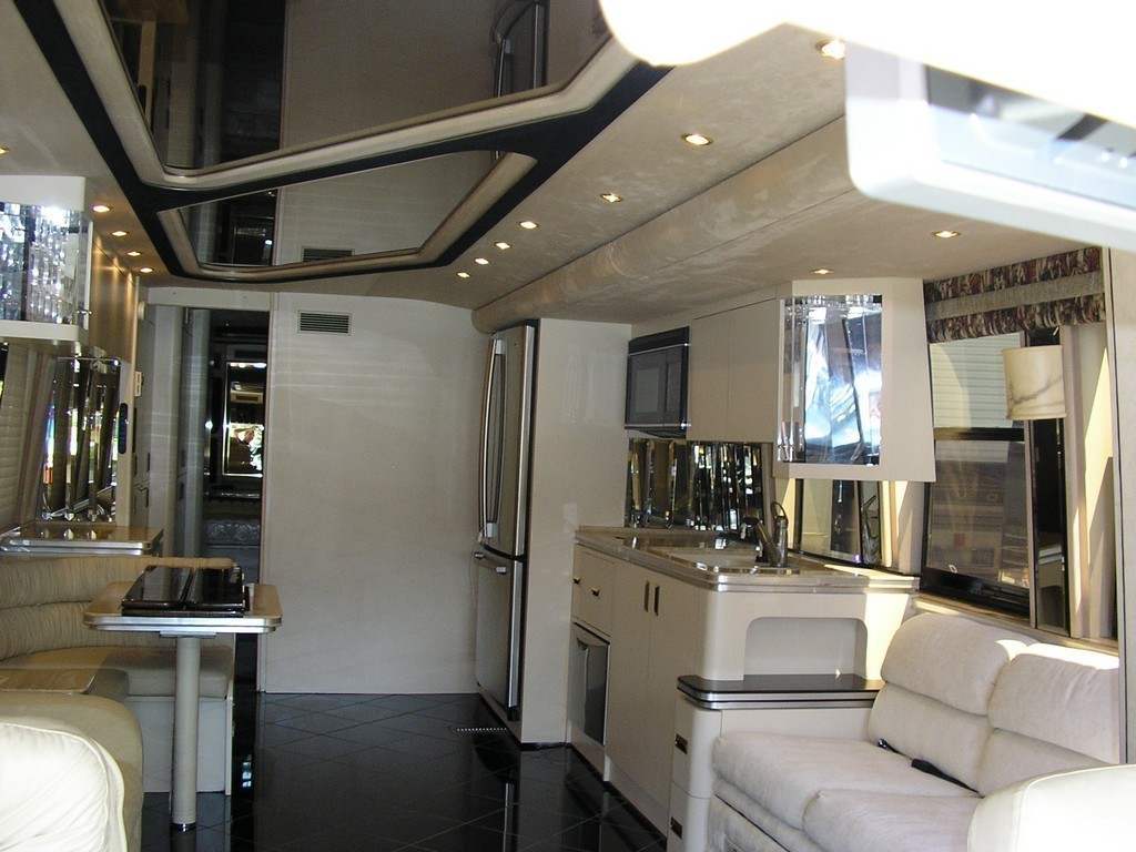 Salon Slide