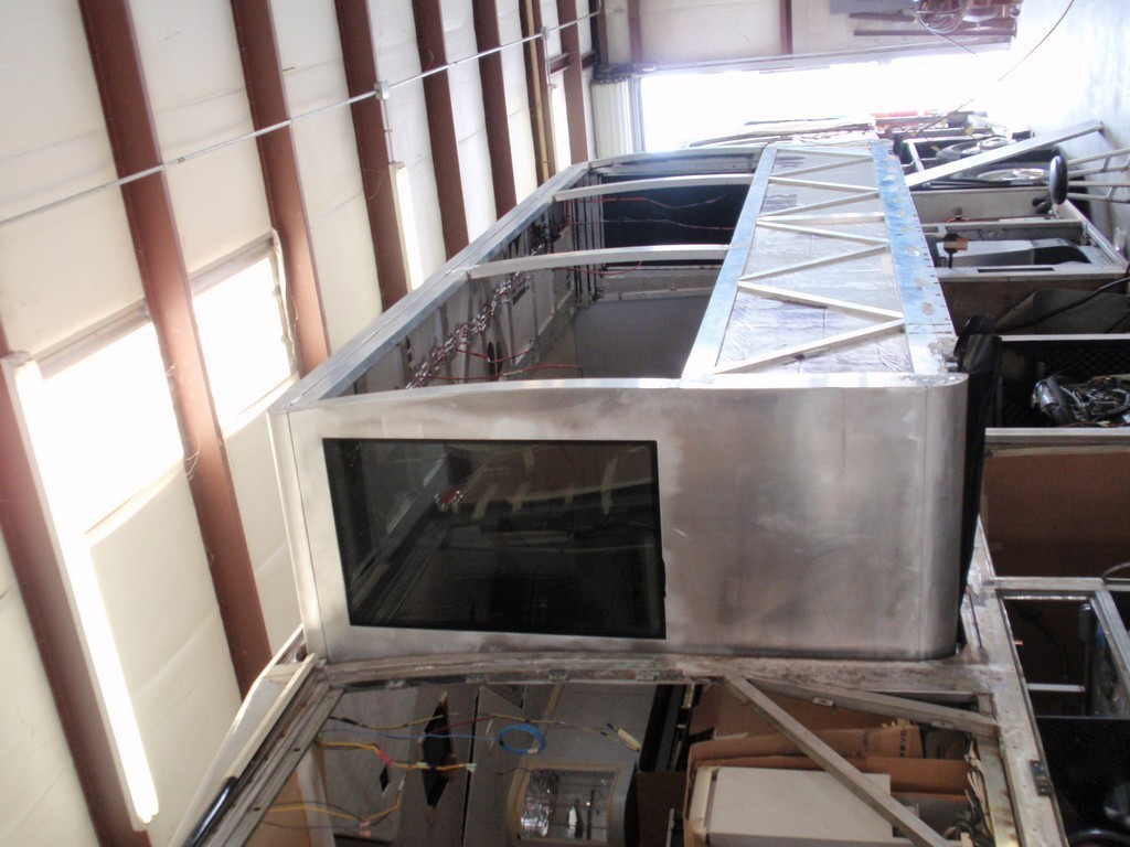 H3-45 with 2 14' Slideouts, photo 28