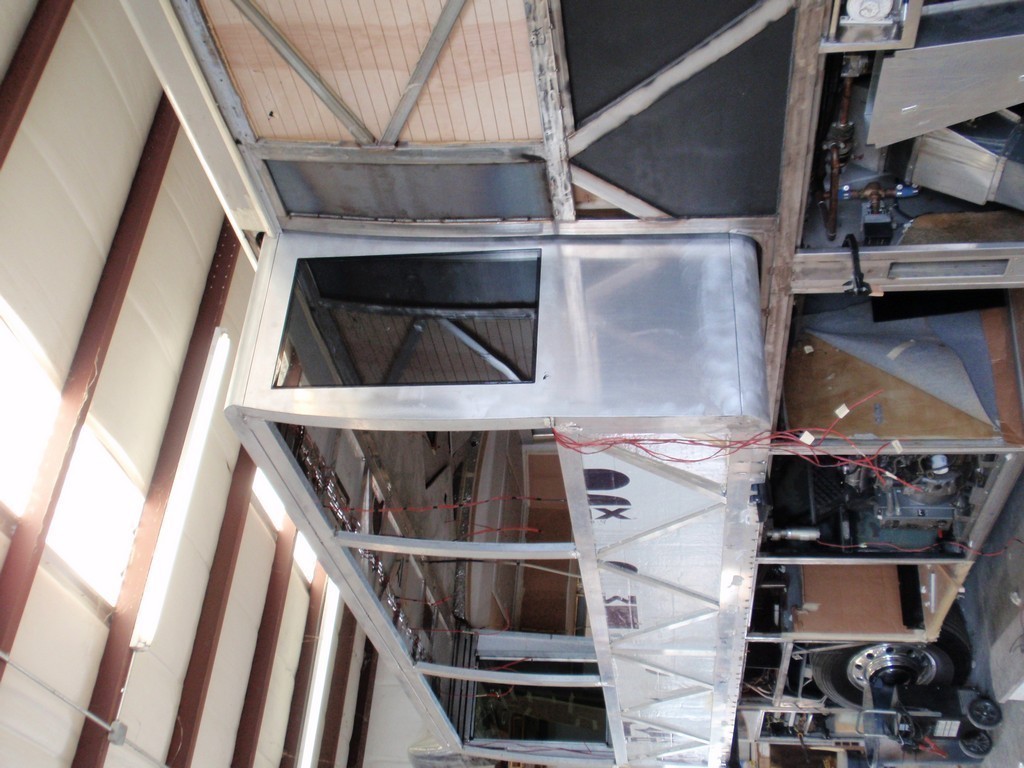 H3-45 with 2 14' Slideouts, photo 29