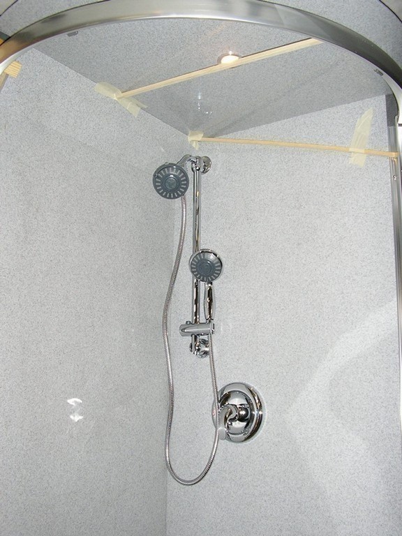 Shower Faucet and Adjustable Head