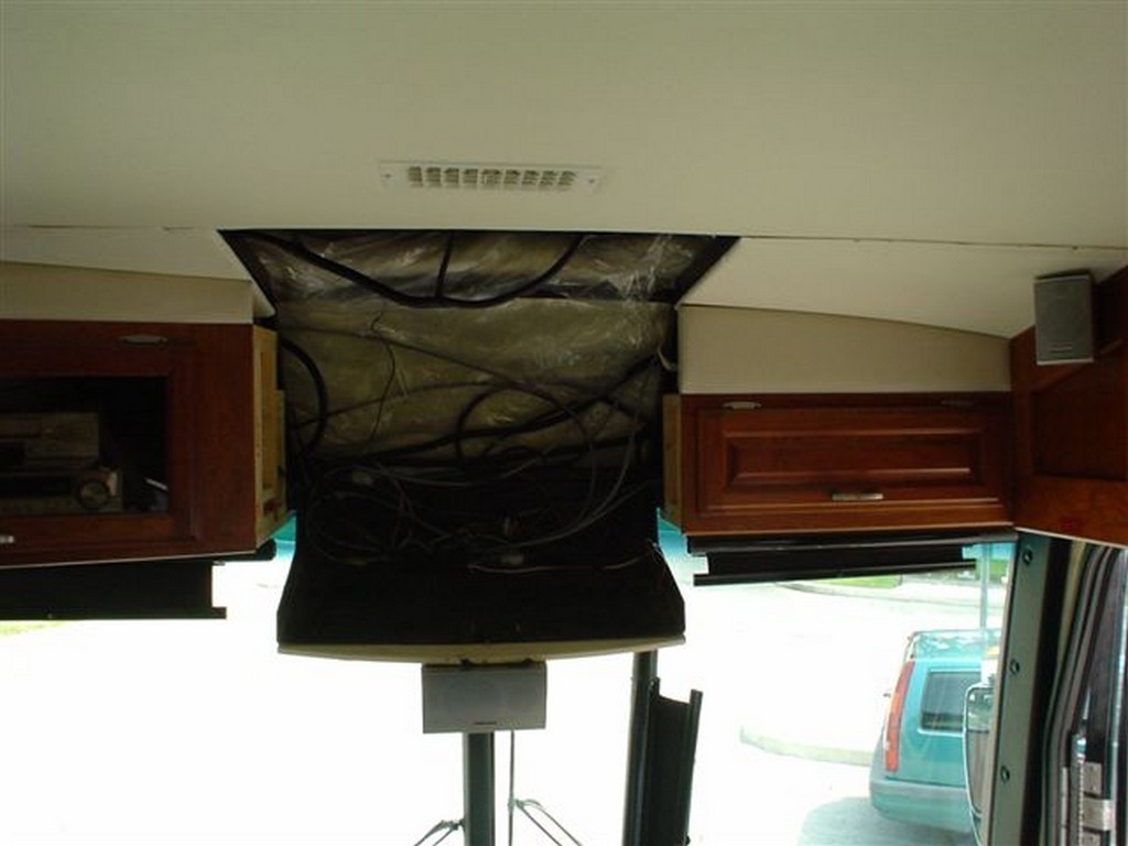 Prevost, XL, XLII, Monaco, Motorhome, Class A - New Flat screen TV installation by Excalibur Coach