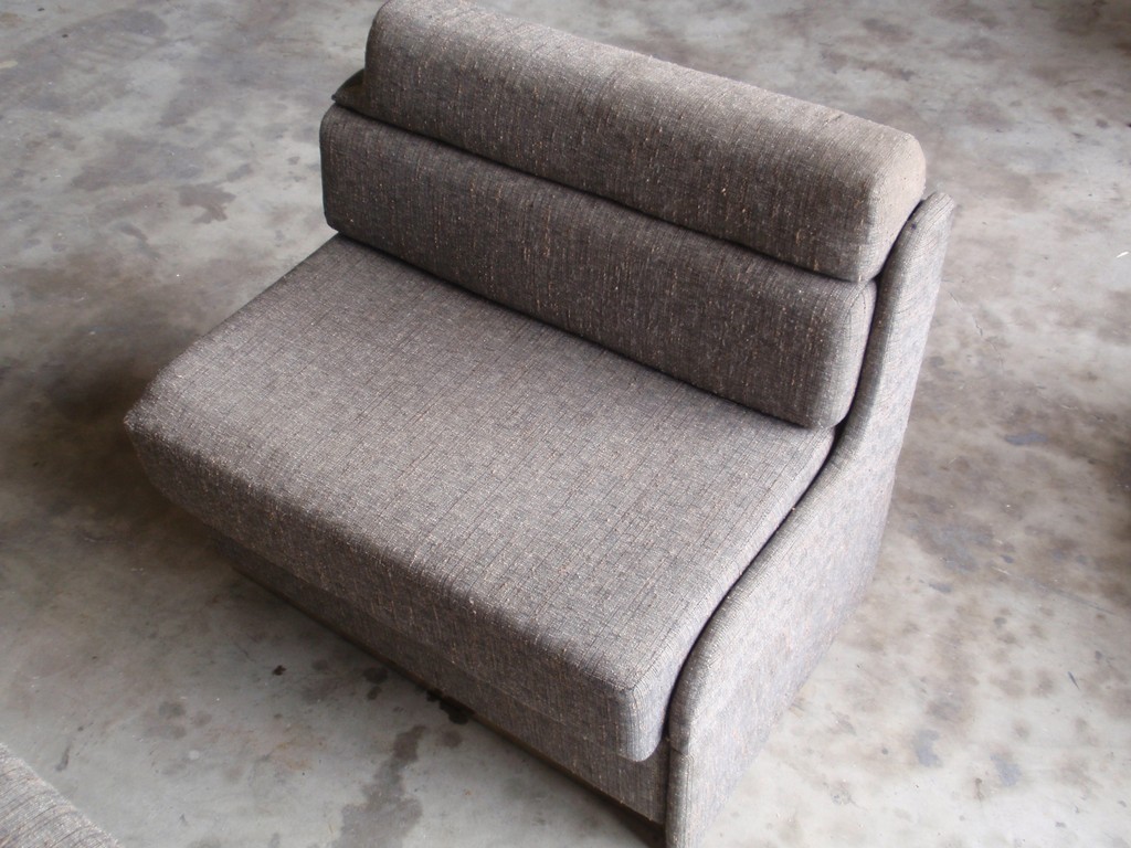 Upholstery Facing Dinette Booth, photo 6