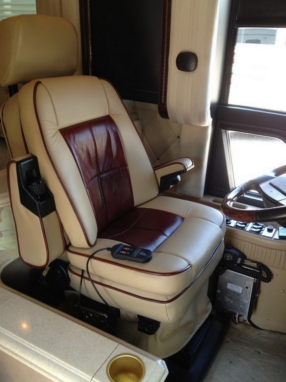 Upholstery - Driver seat by Excalibur Coach - Prevost Motorhomes XL - XLII - H3-45 - Class A