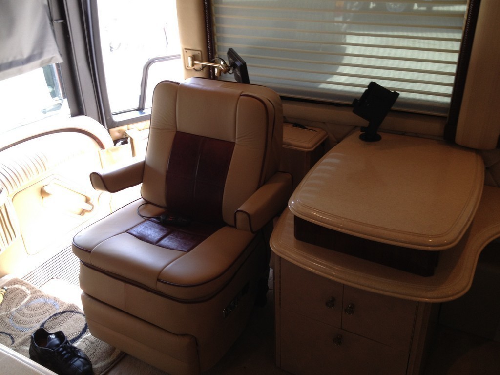 Upholstery - Passenger seat by Excalibur Coach - Prevost Motorhomes XL - XLII - H3-45 - Class A