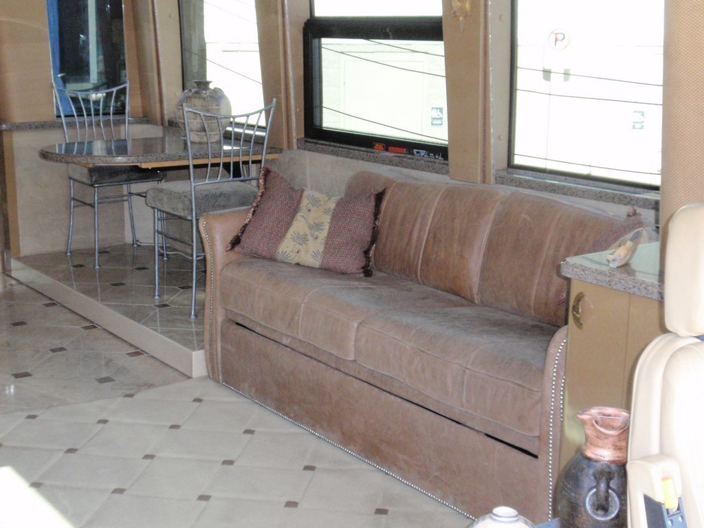 Slideout Sofa B4
